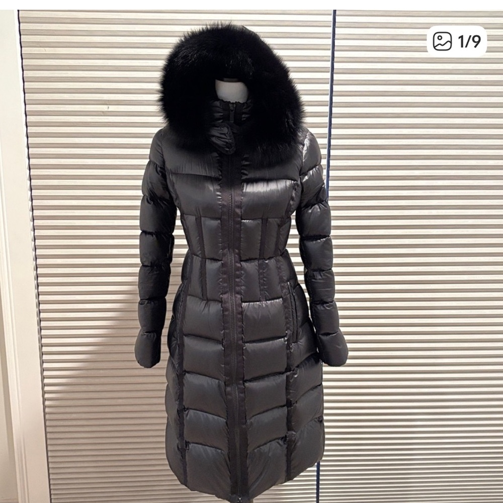 BCBGMaxAzria Black Puffer Jacket with Fur Trim black small pristine condition